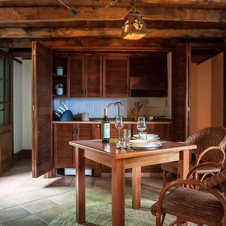 Tulia Apartments & Coworking Apartman *