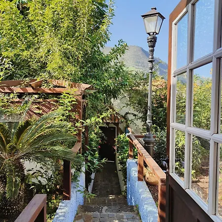 Tulia & Coworking * לוס ריאלחוס